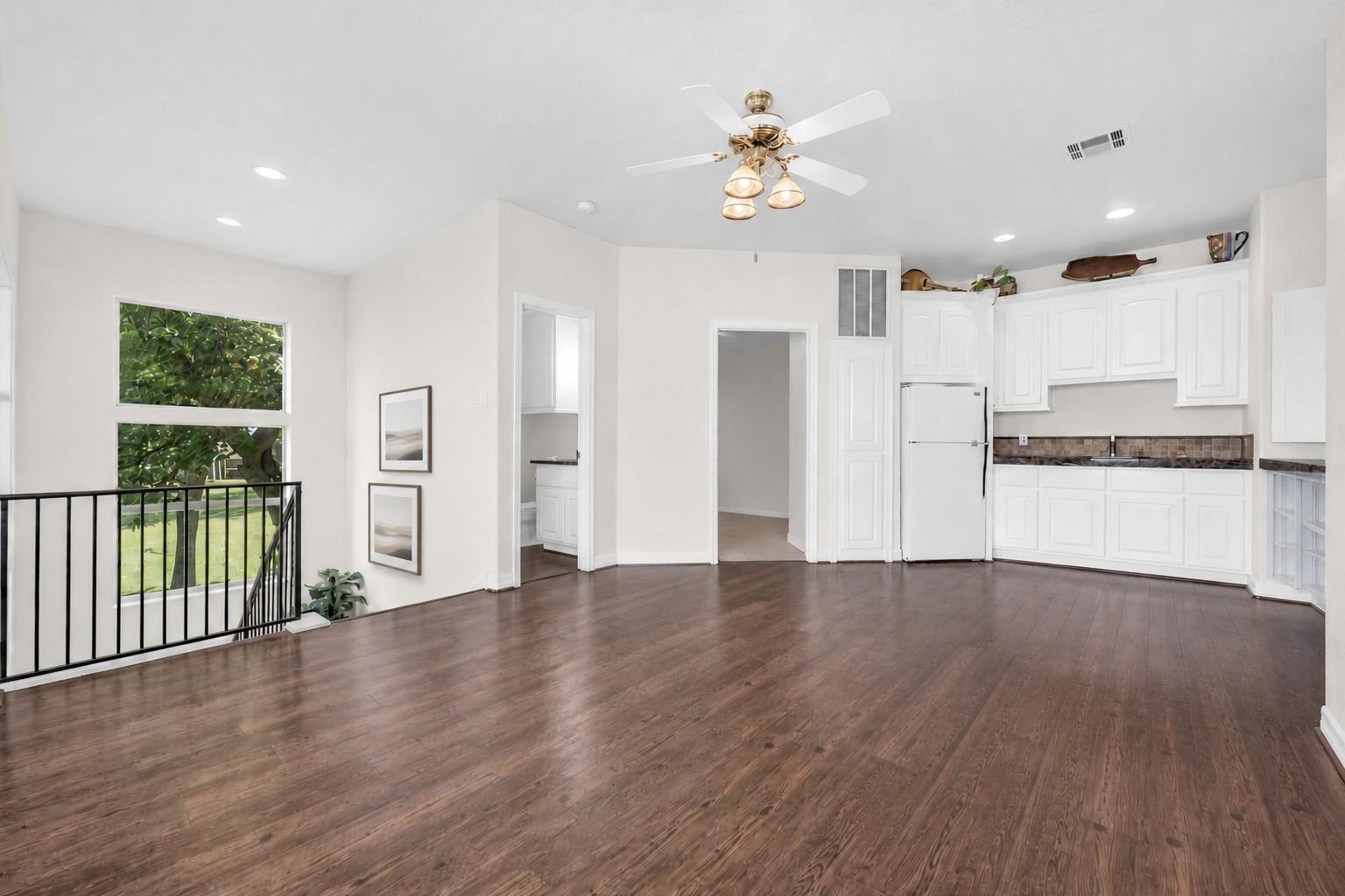 16314 Hunters Circle