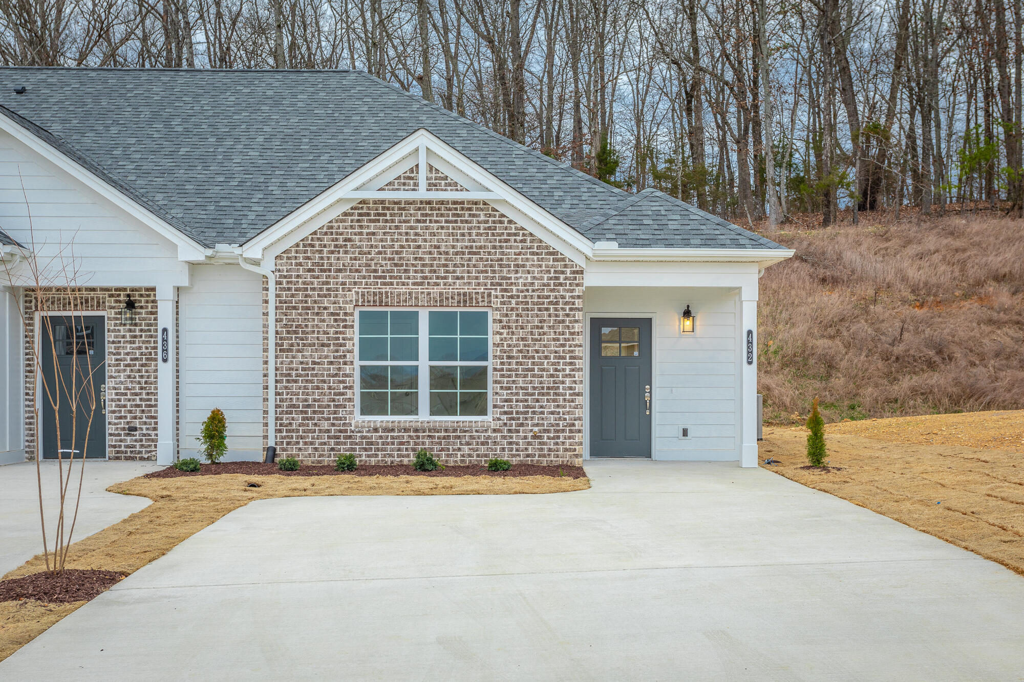 418 NE Bellingham Drive, 7b