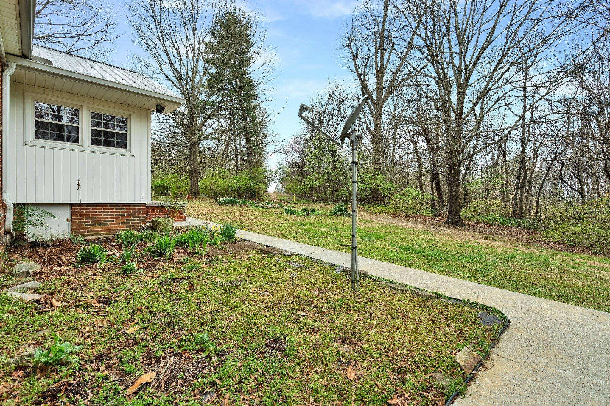 2435 Ridgeview Drive NW