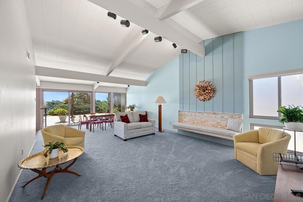 2735 Soderblom Avenue