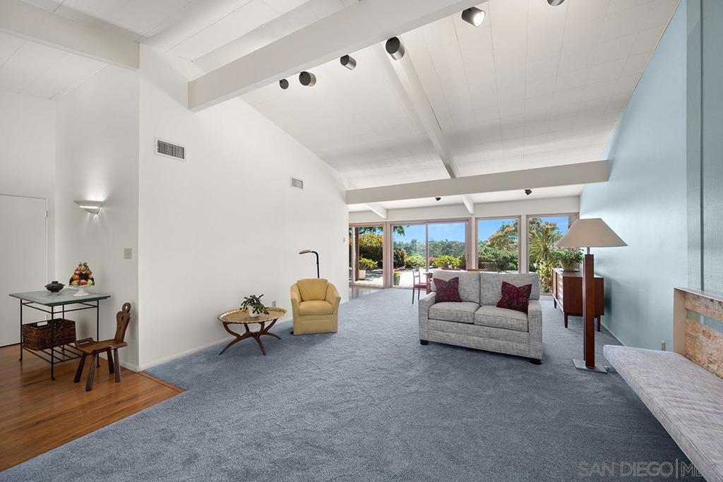 2735 Soderblom Avenue