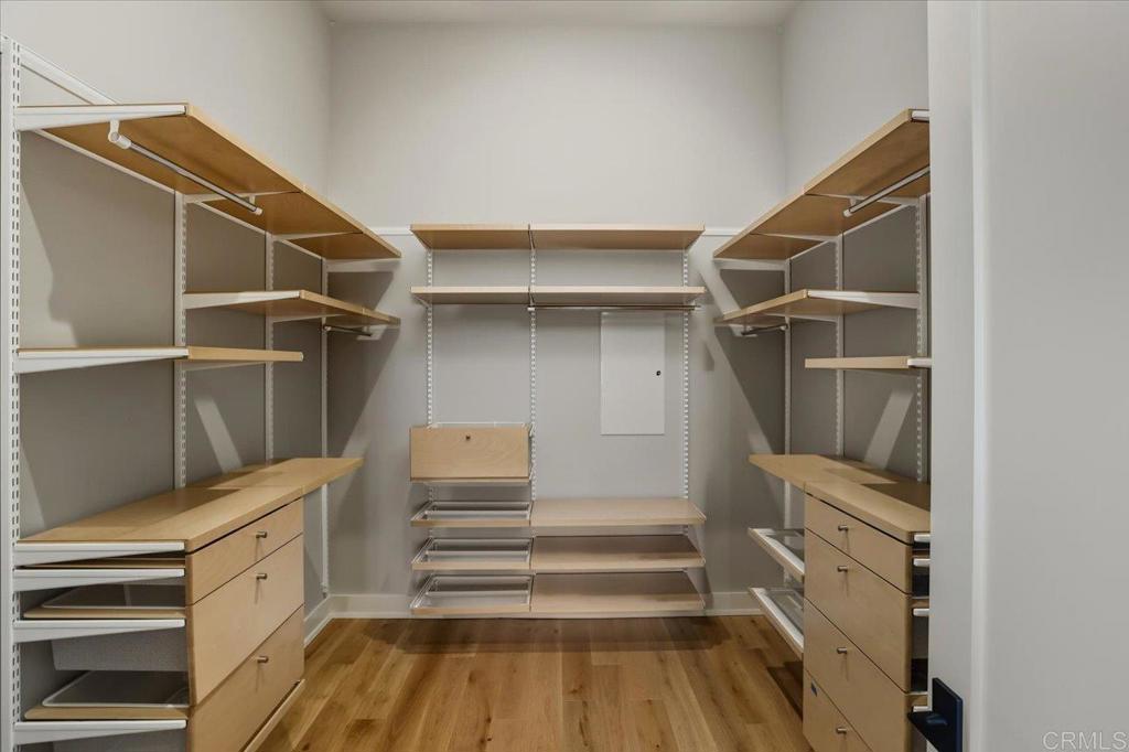 2677 State Street 301