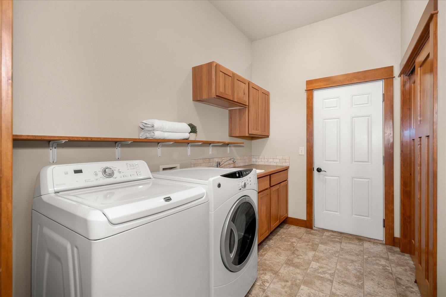 20826 E Happy Trails Ln