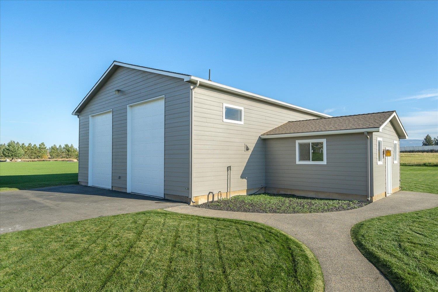 20826 E Happy Trails Ln