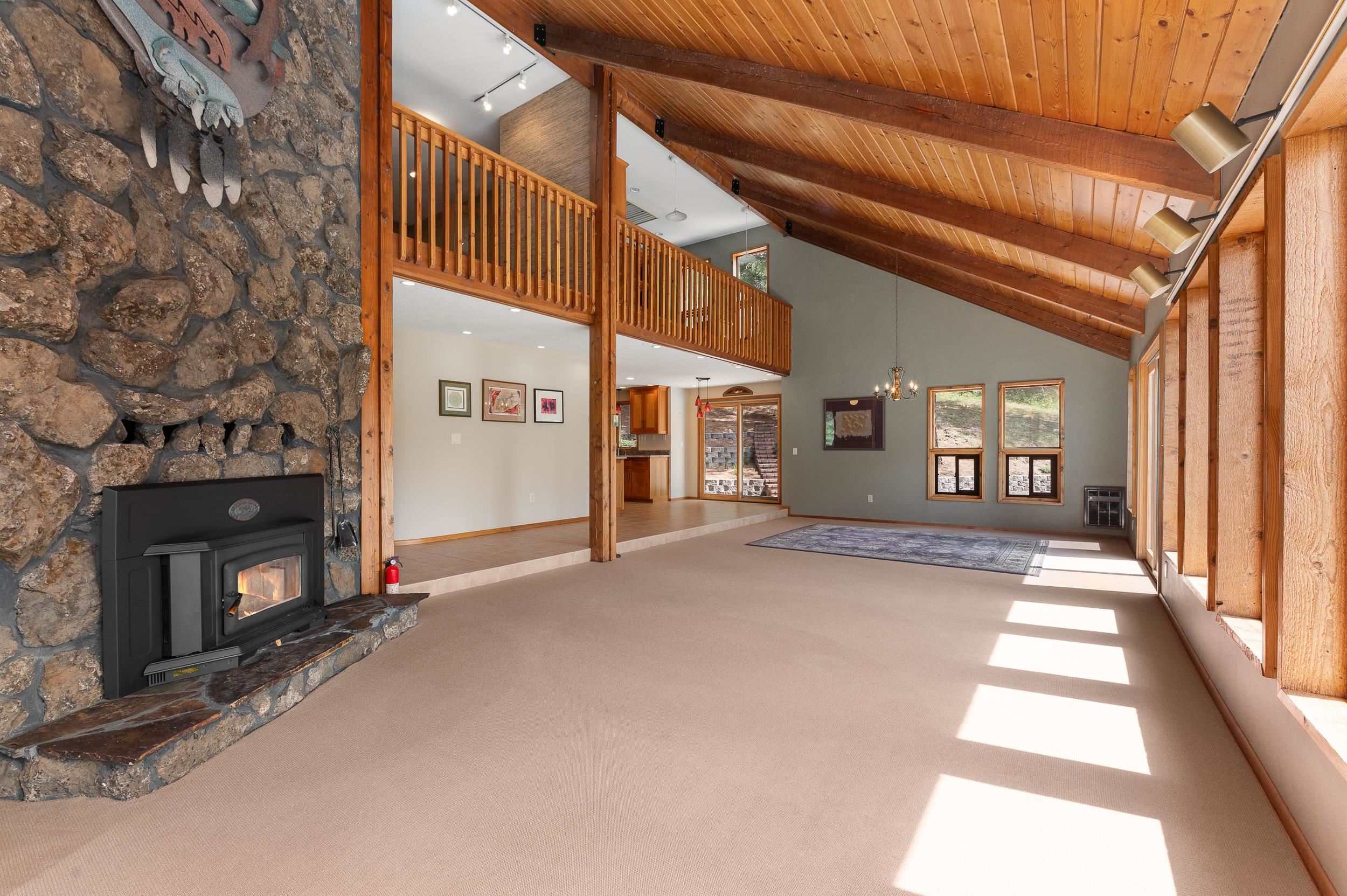 2587 E Flowery Trail Rd