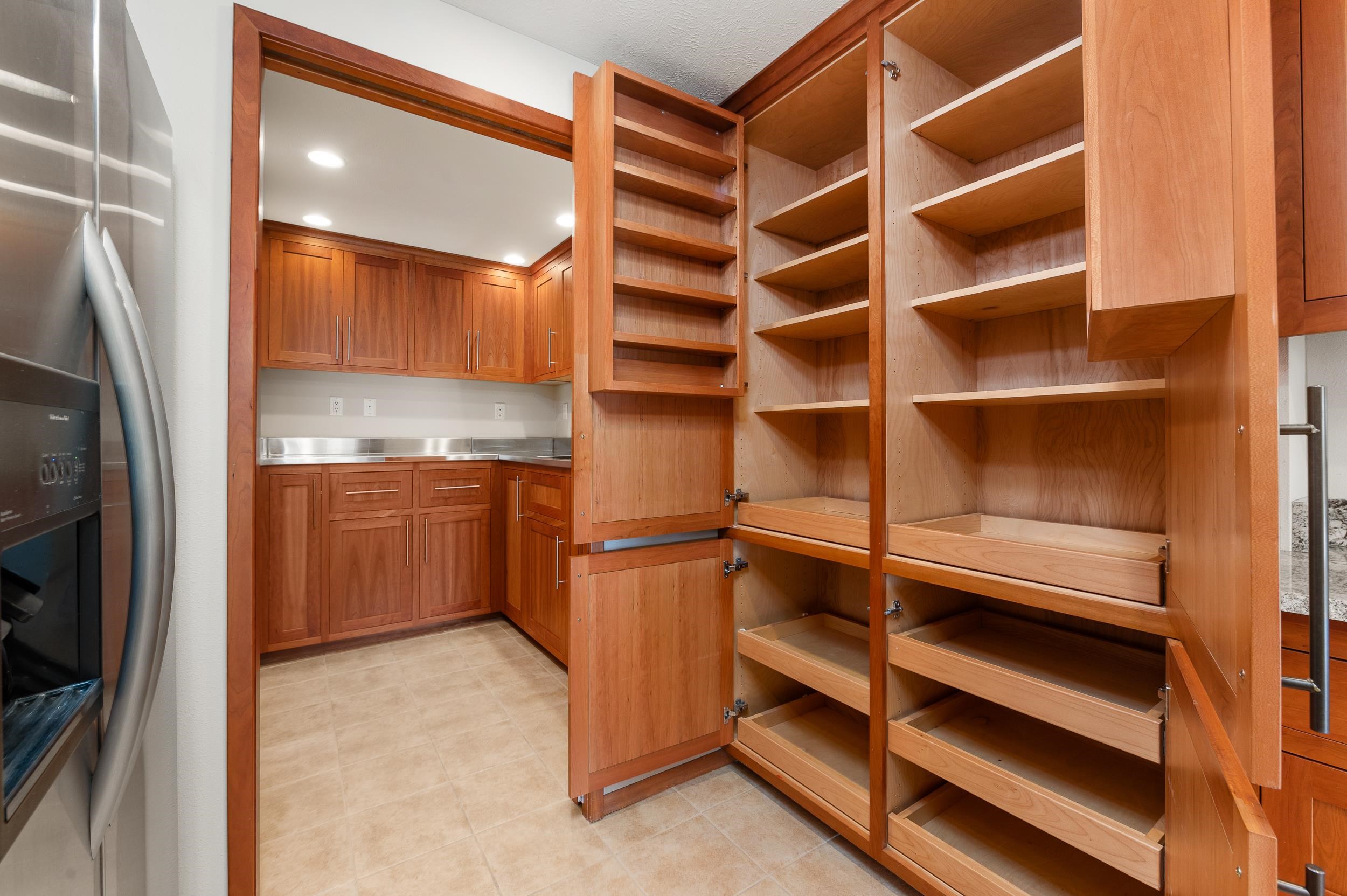 2587 E Flowery Trail Rd