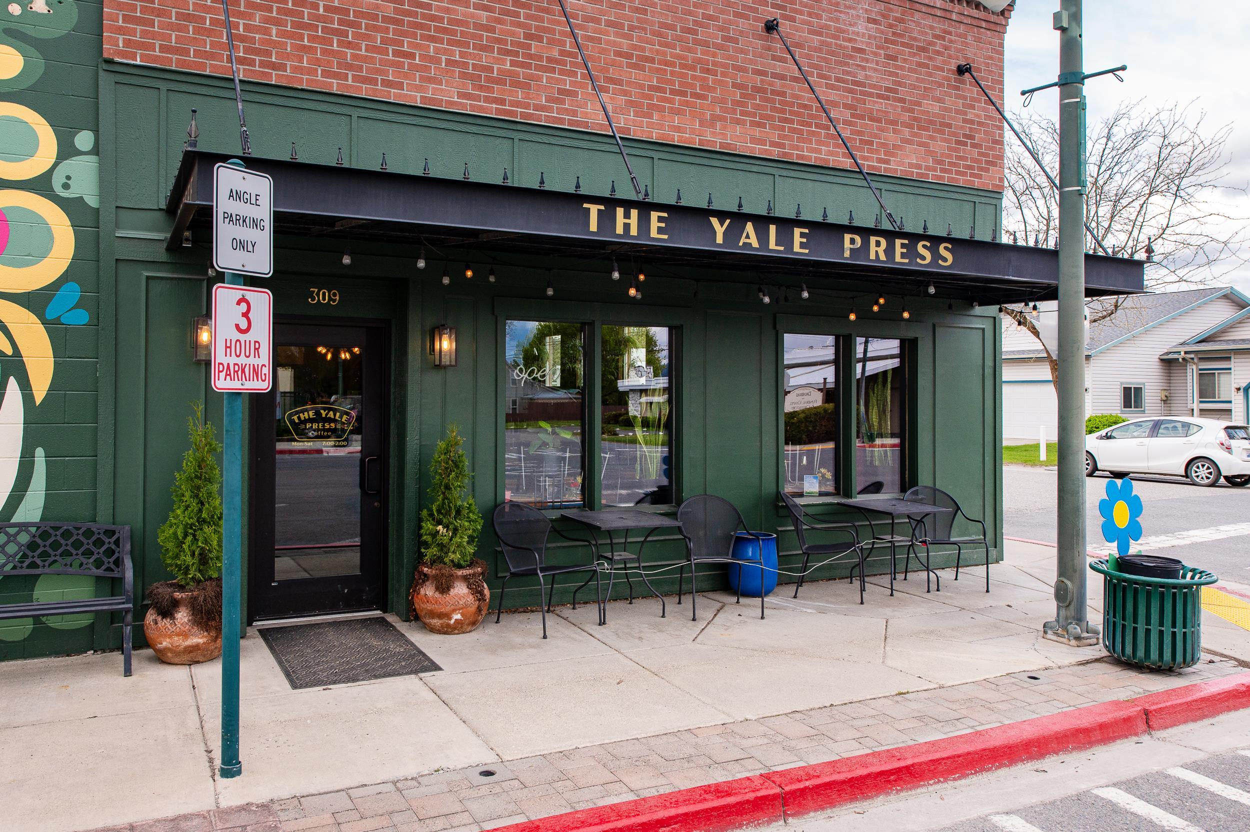 2587 E Flowery Trail Rd