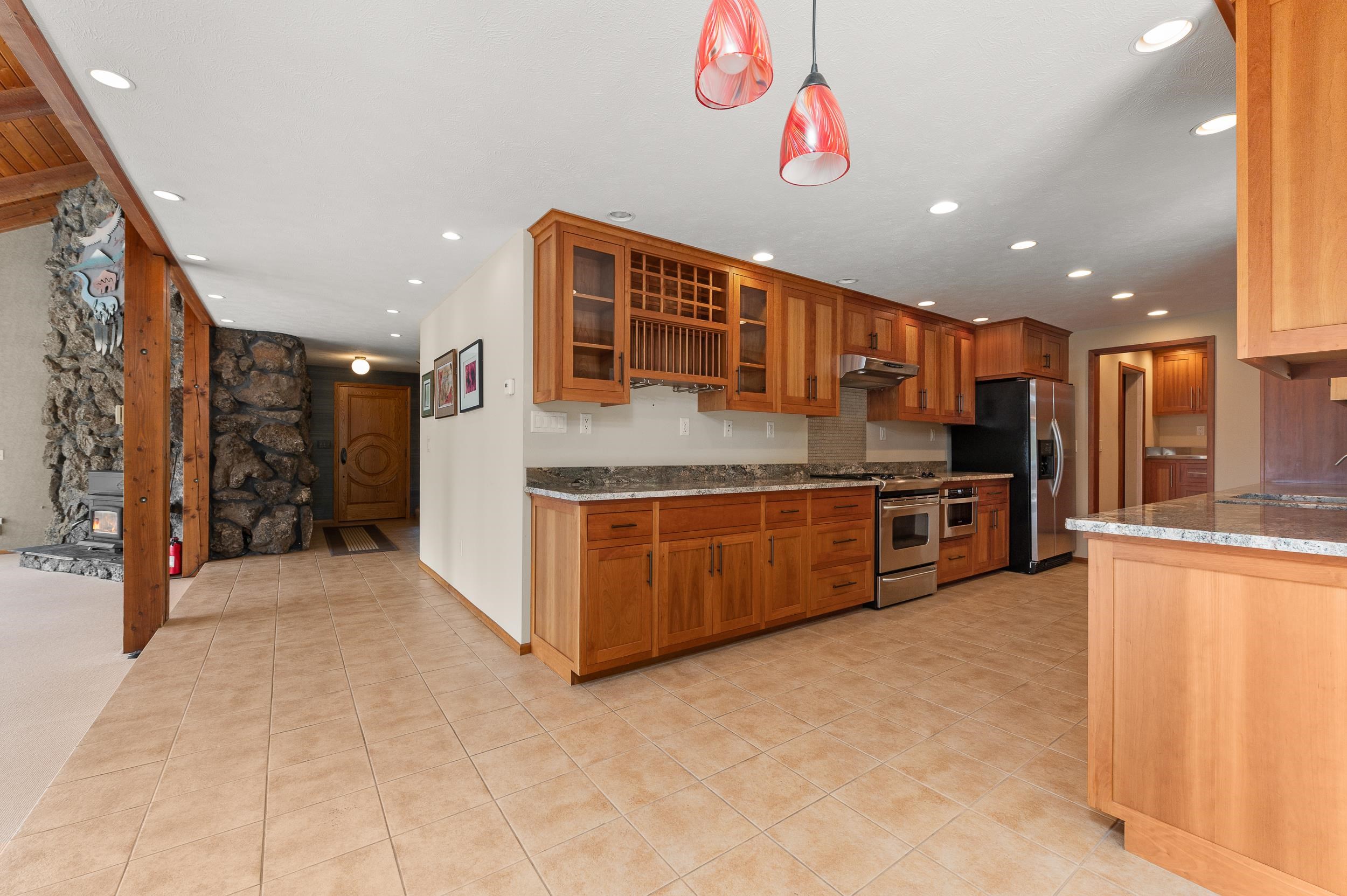 2587 E Flowery Trail Rd