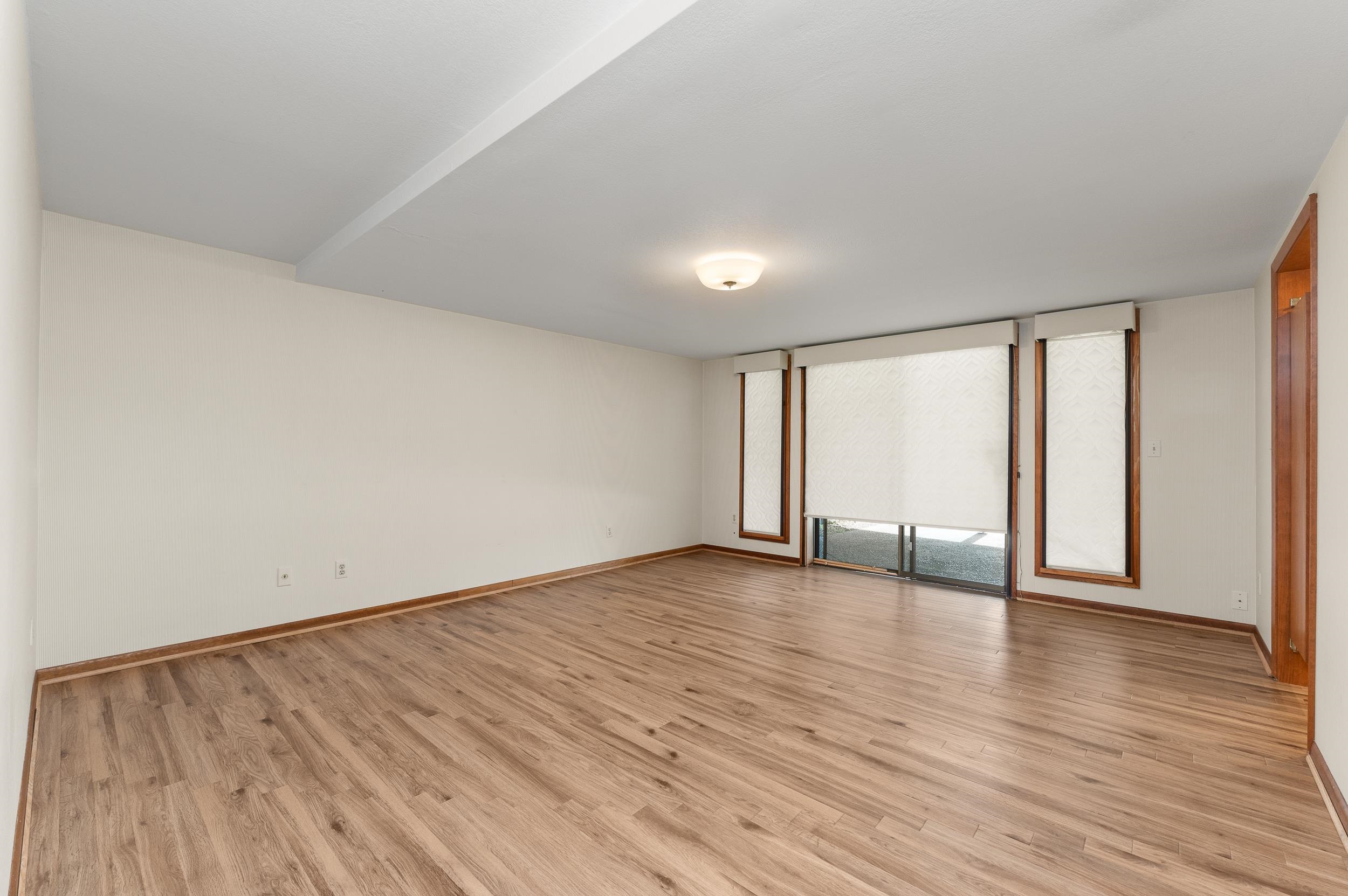 2587 E Flowery Trail Rd