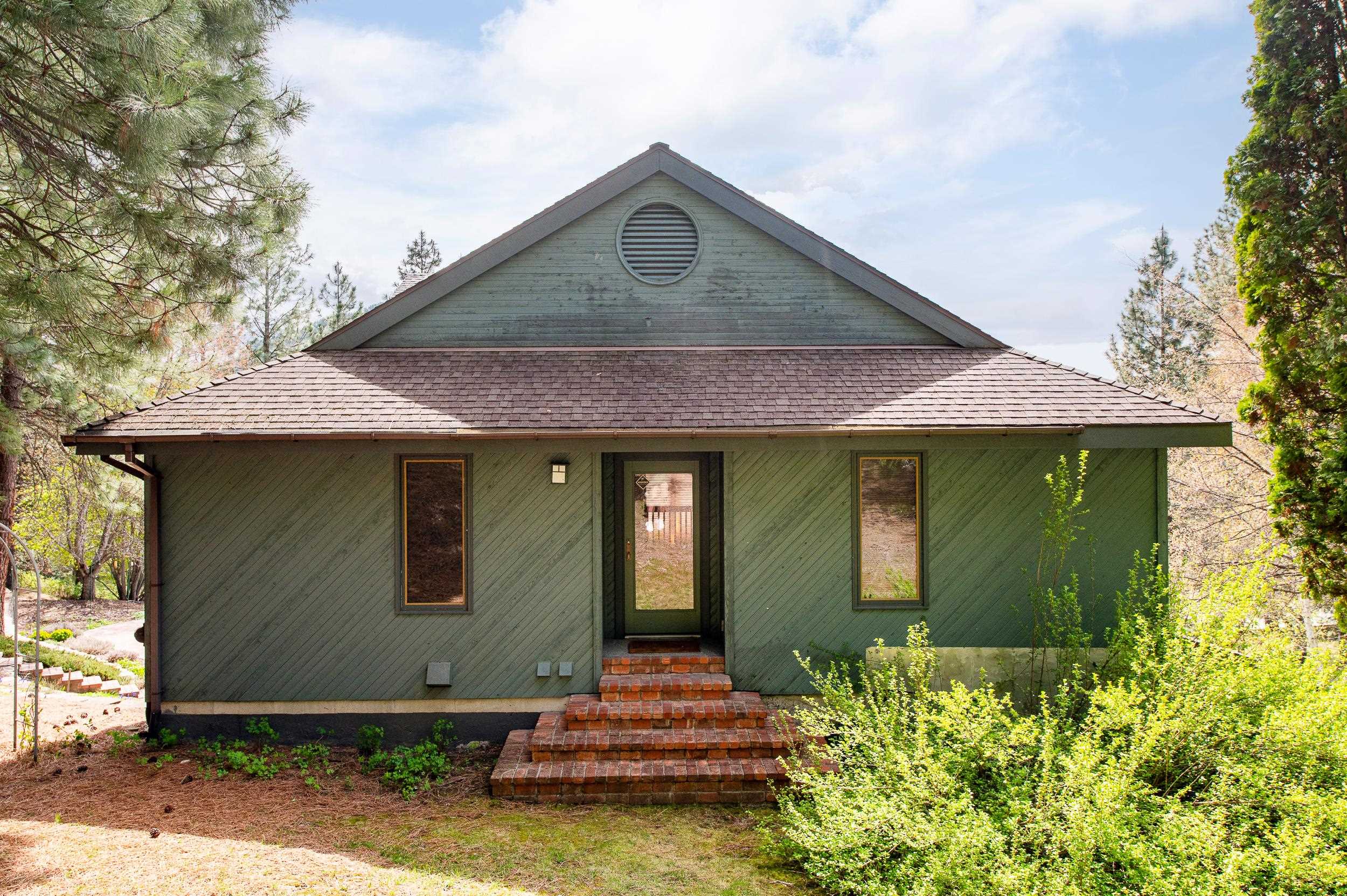 2587 E Flowery Trail Rd