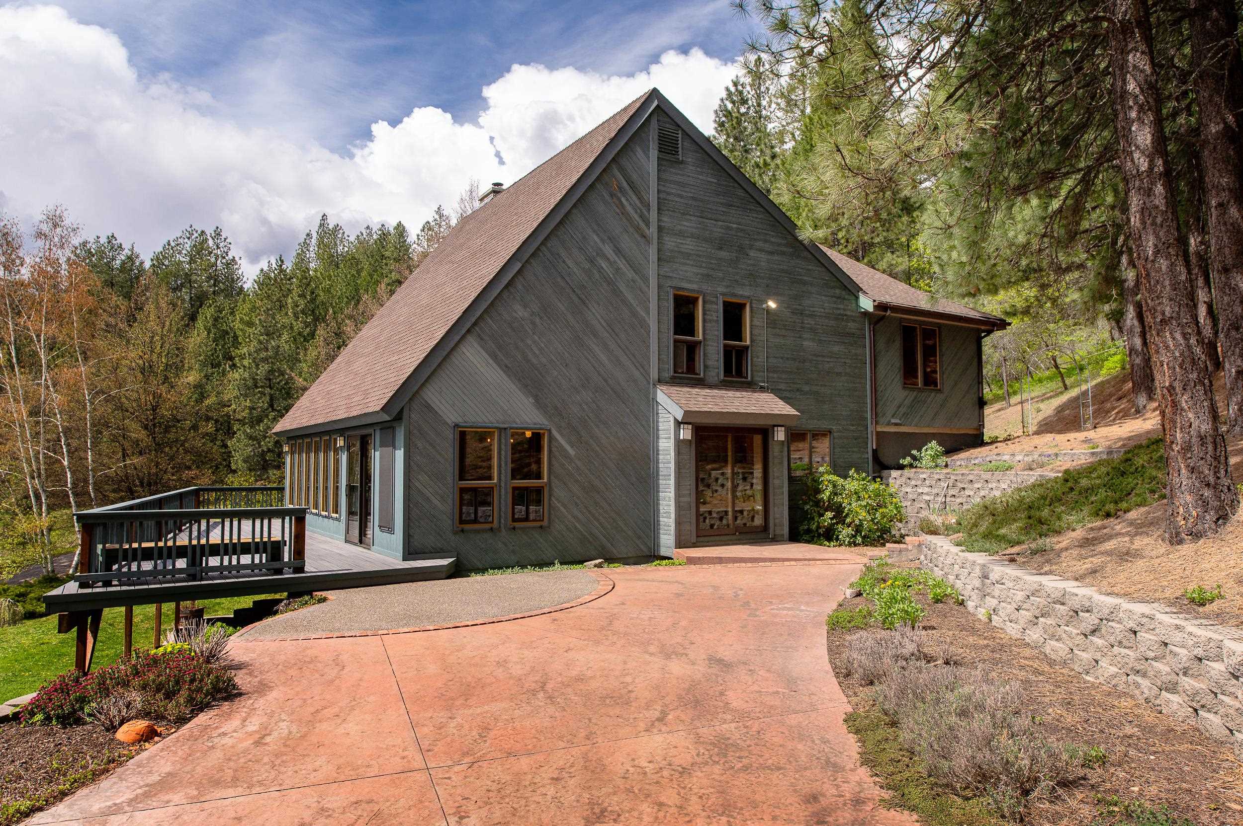 2587 E Flowery Trail Rd