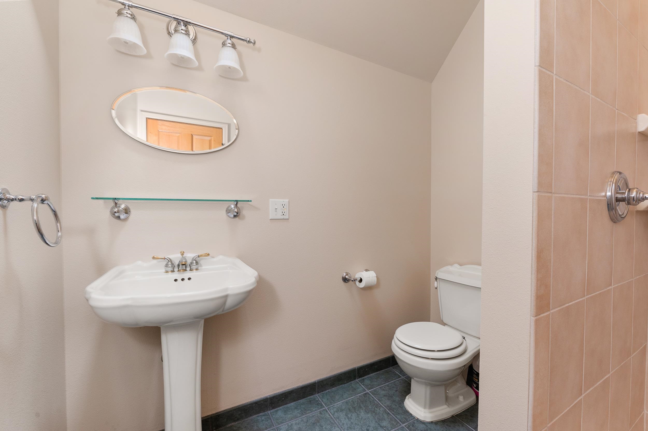 2587 E Flowery Trail Rd