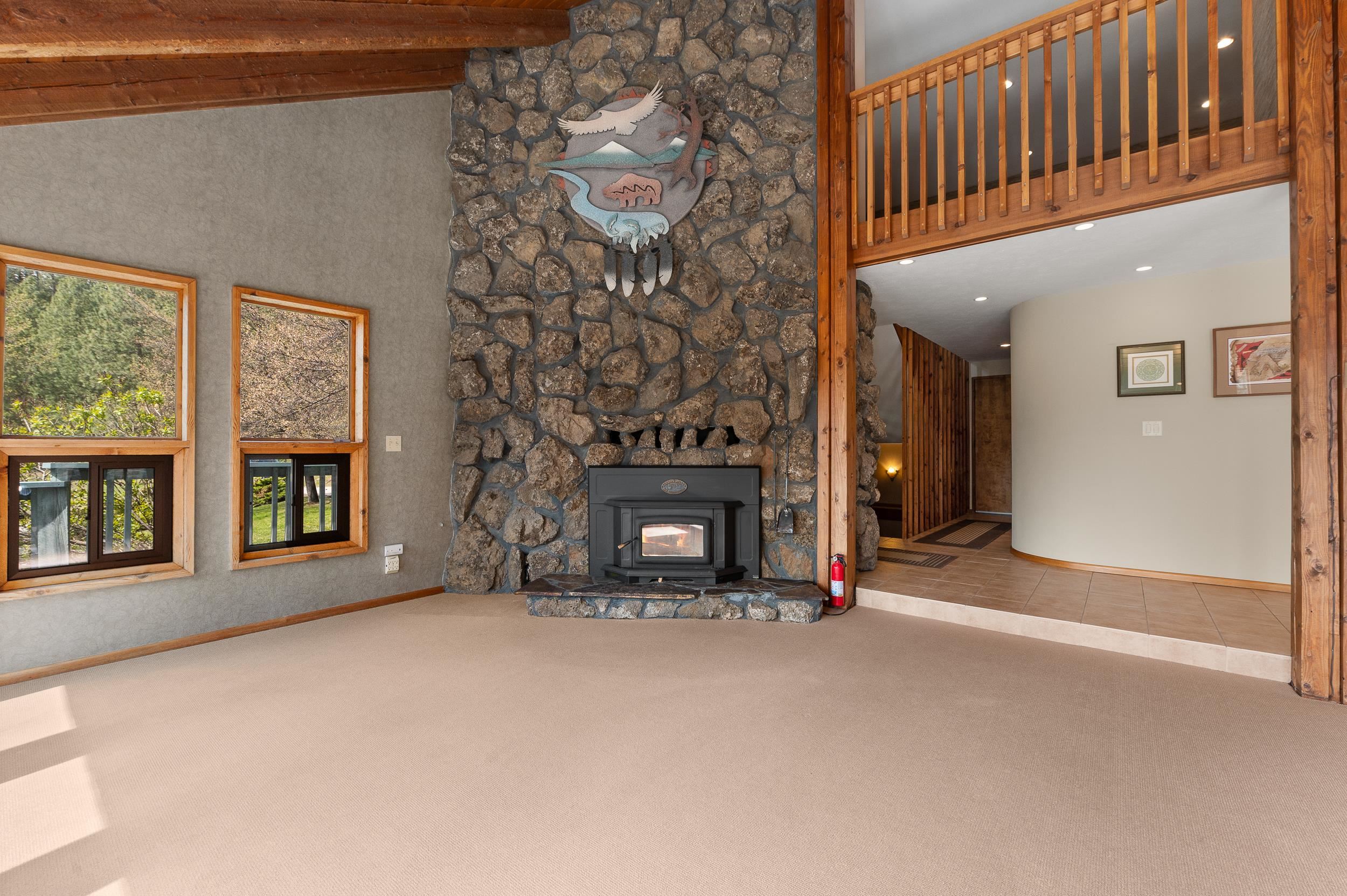 2587 E Flowery Trail Rd