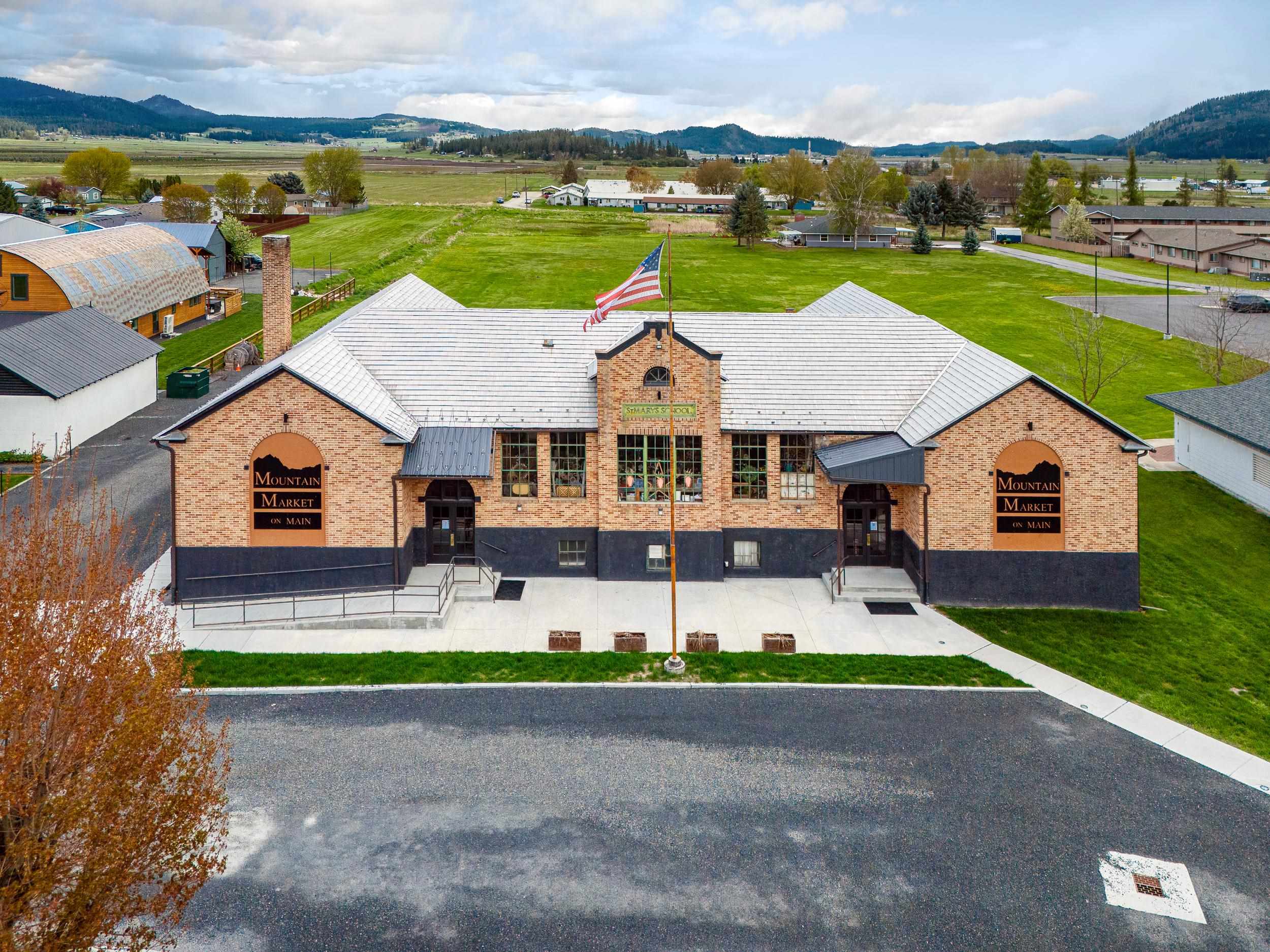 2587 E Flowery Trail Rd