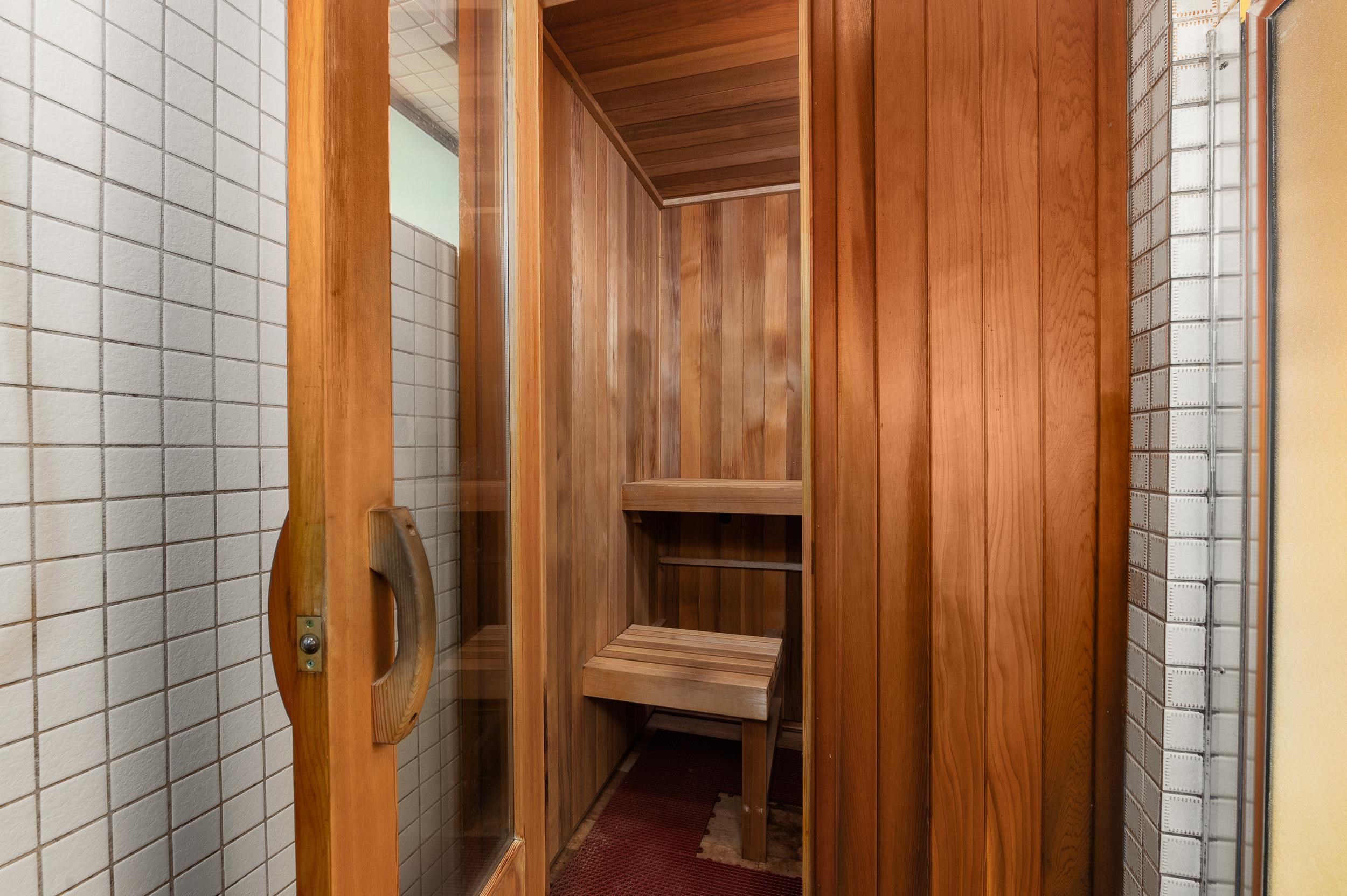 2587 E Flowery Trail Rd