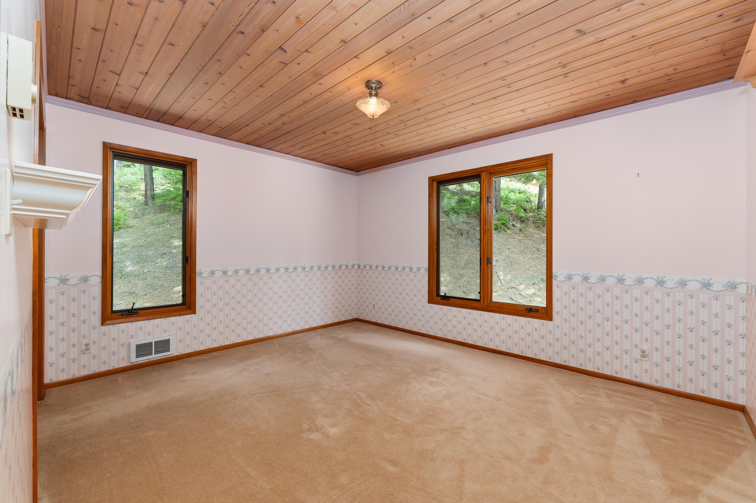 2587 E Flowery Trail Rd