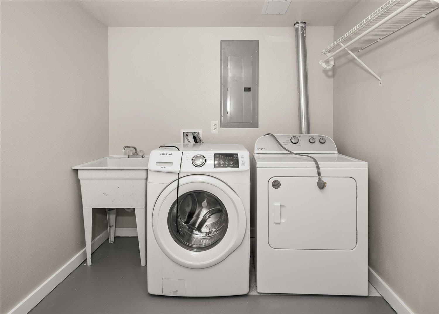 1117/1119 S WALNUT St