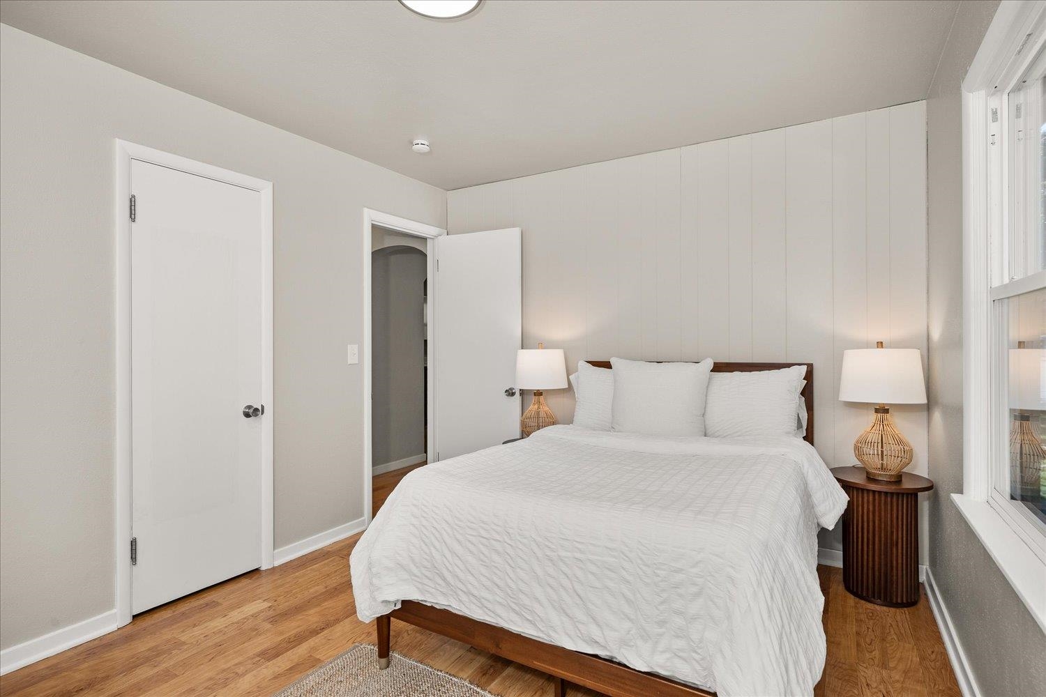 1117/1119 S WALNUT St