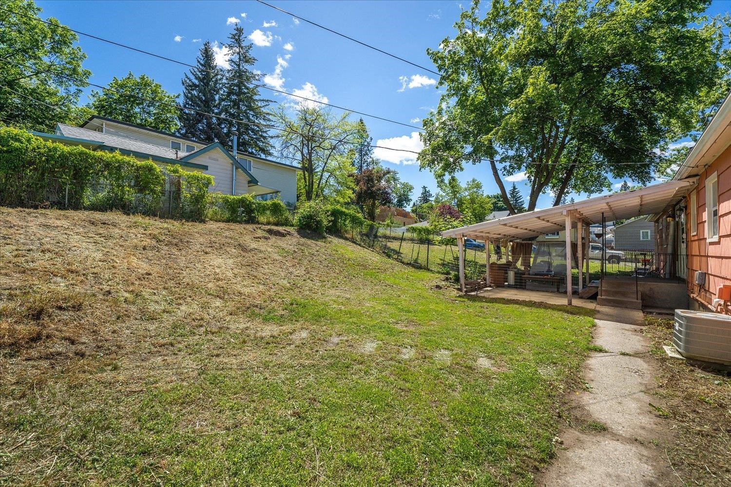 1117/1119 S WALNUT St