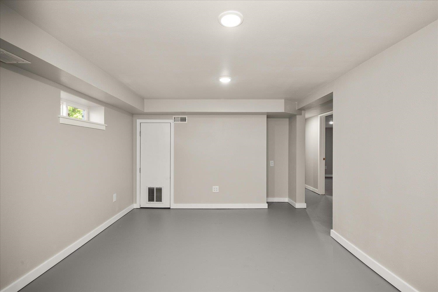 1117/1119 S WALNUT St