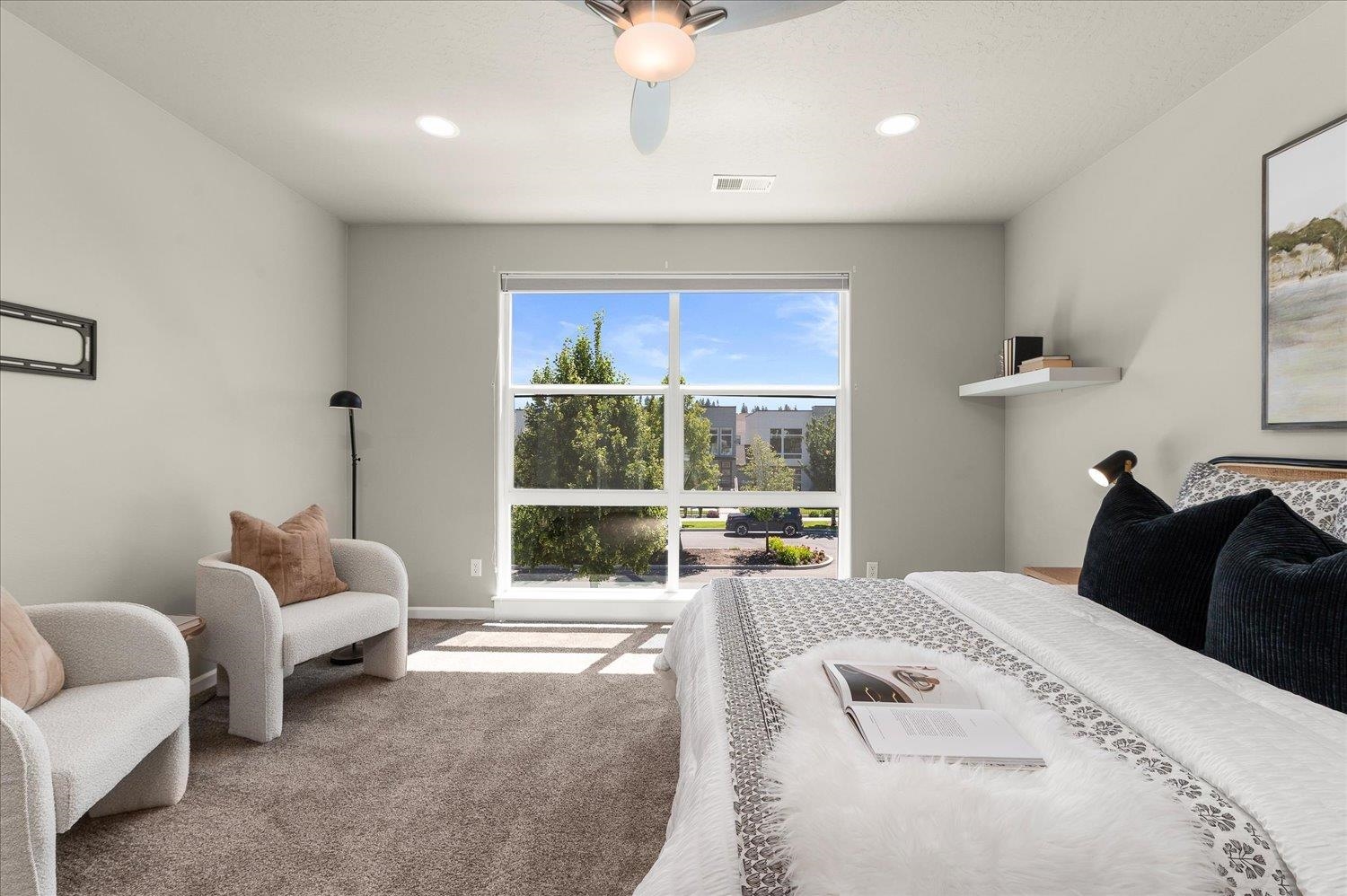 2414 W Summit Pkwy Blvd