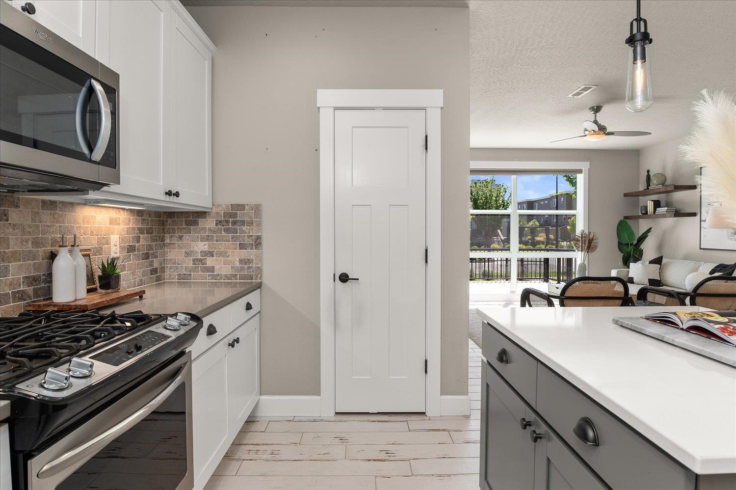 2414 W Summit Pkwy Blvd