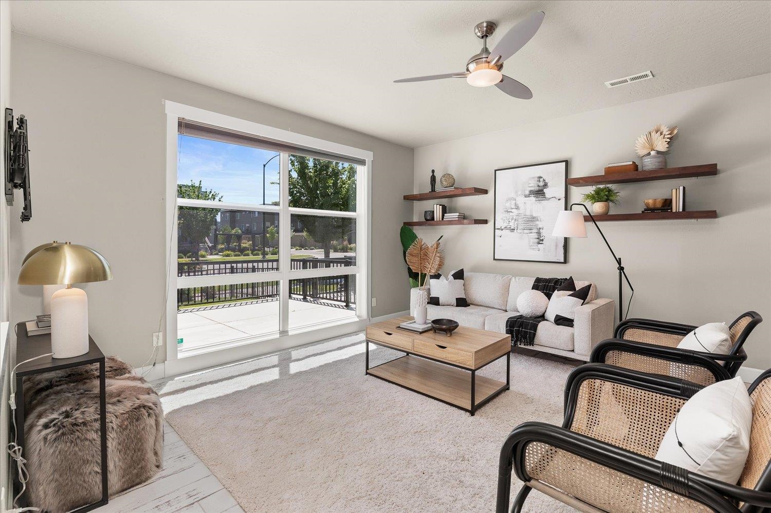 2414 W Summit Pkwy Blvd