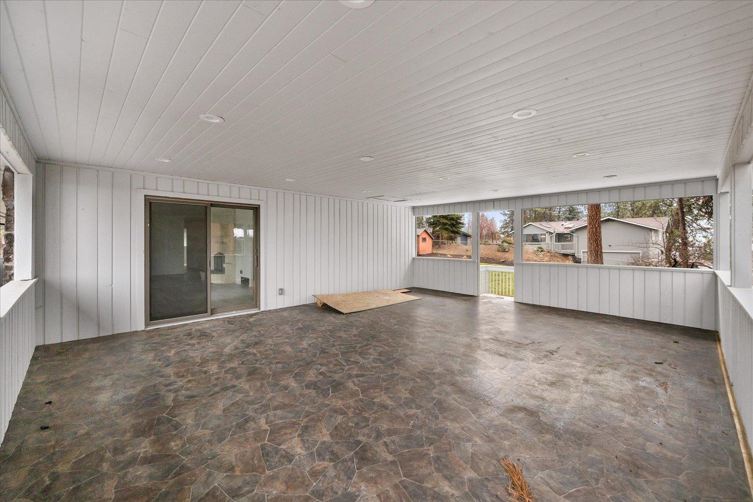 5008 N VISTA VIEW Cir