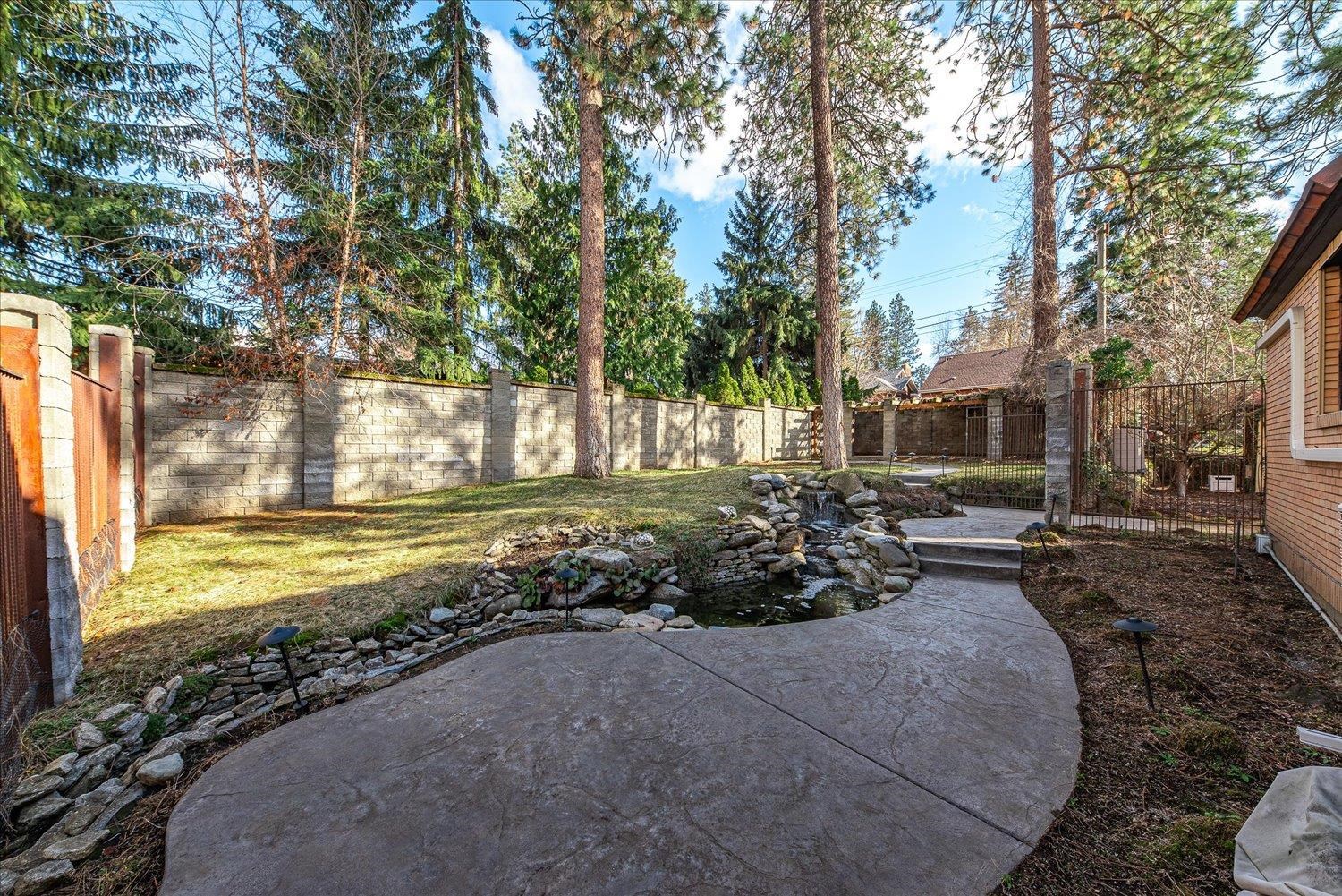 629 W 23rd Ave