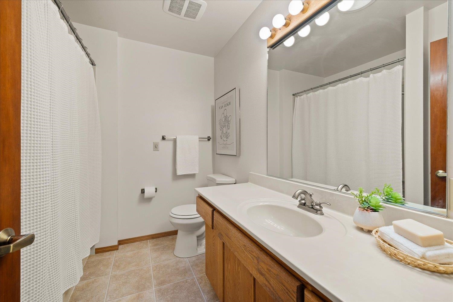 15112 E BELLA VISTA Ln