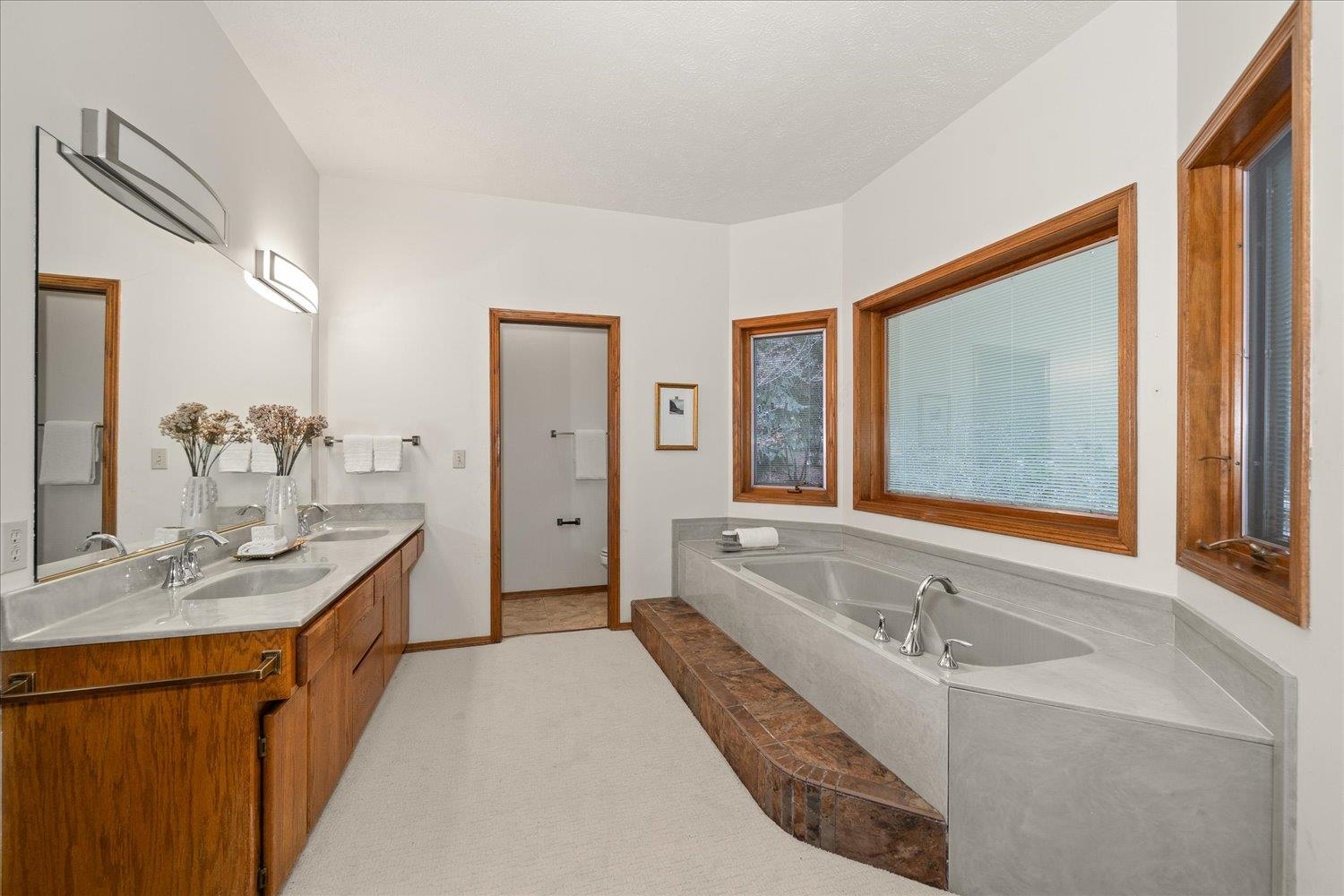 15112 E BELLA VISTA Ln