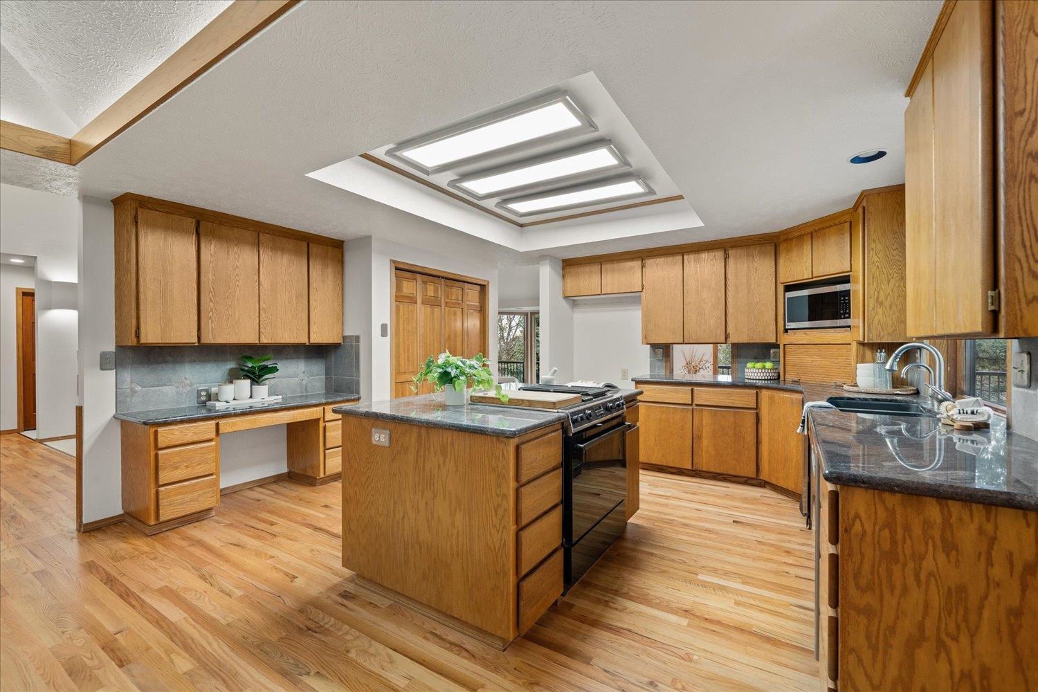 15112 E BELLA VISTA Ln