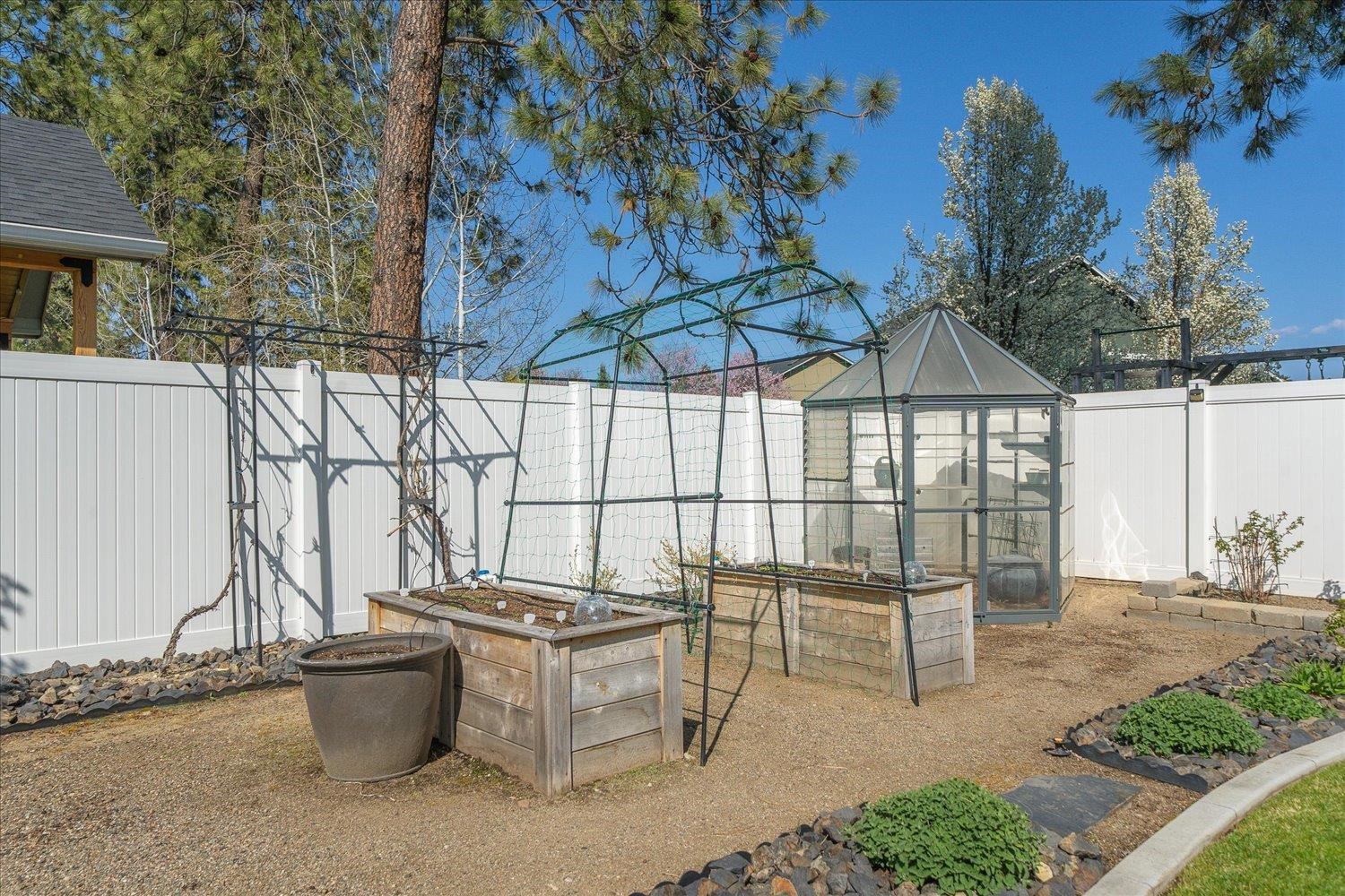 15212 N Hunters Pointe Rd Rd