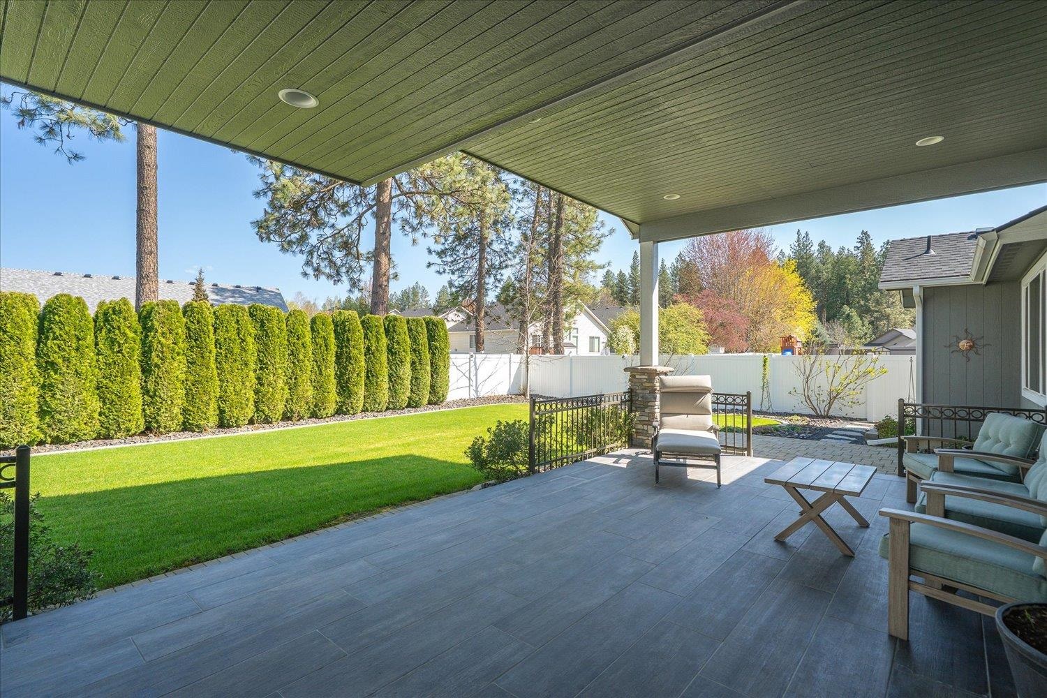 15212 N Hunters Pointe Rd Rd