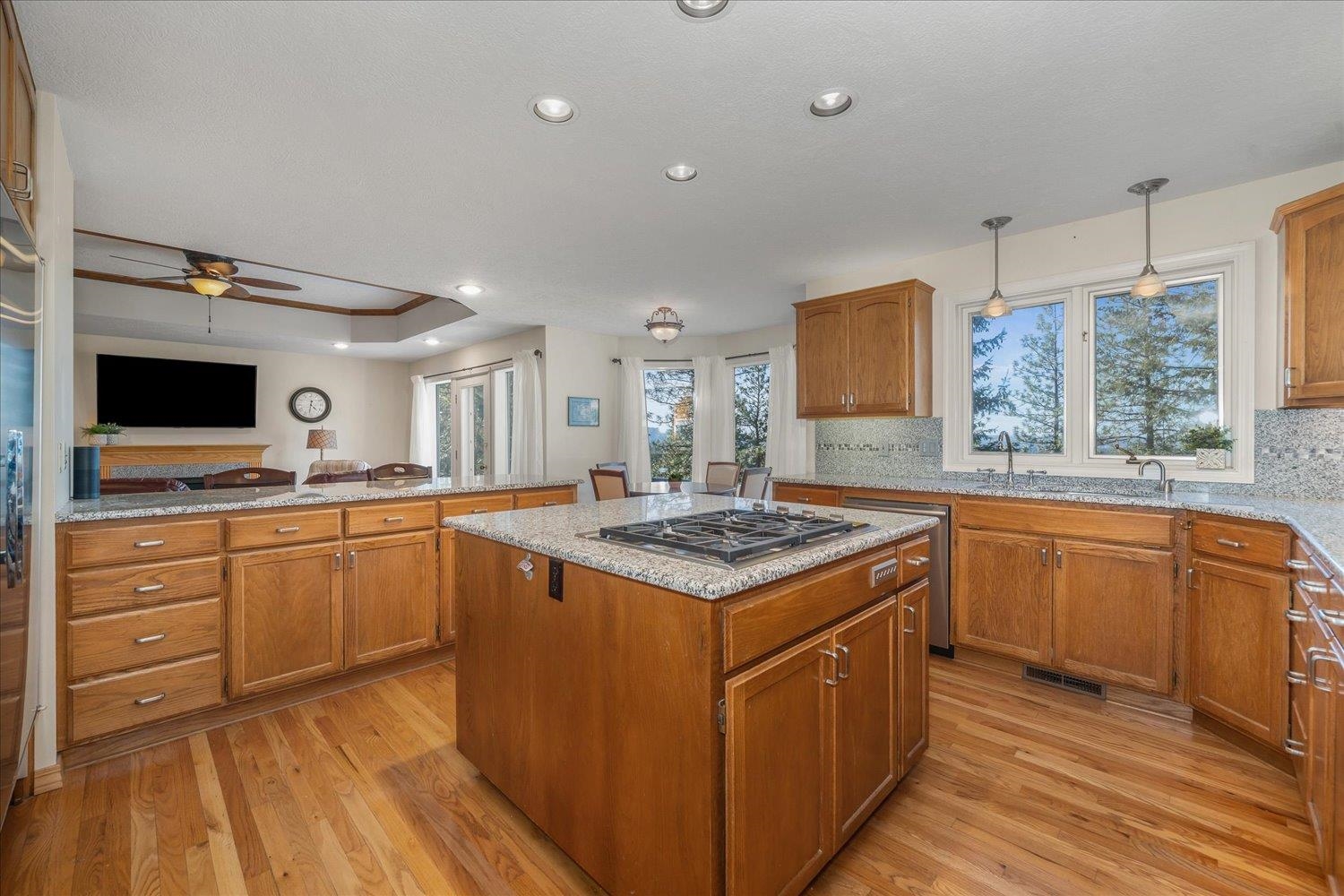15016 E BELLA VISTA Ln