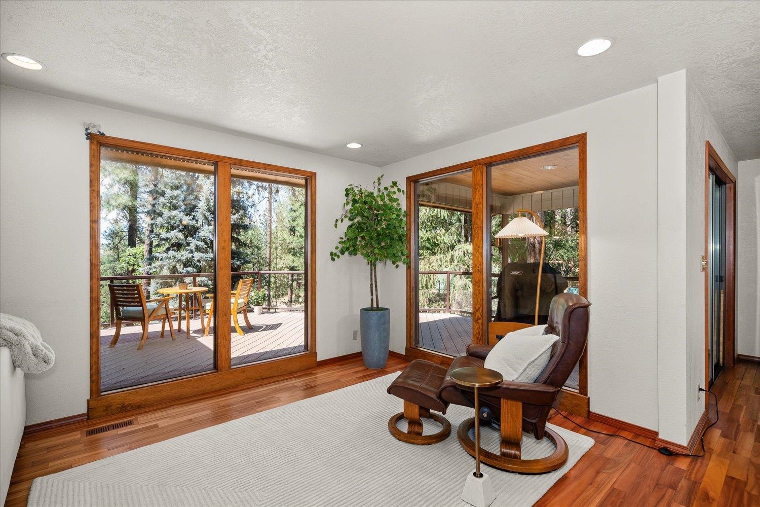 15013 E SHELLY Ct