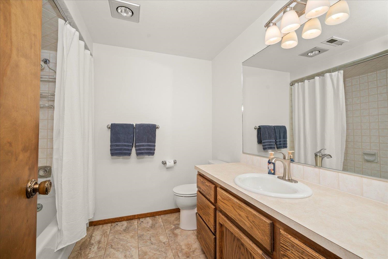 15013 E SHELLY Ct