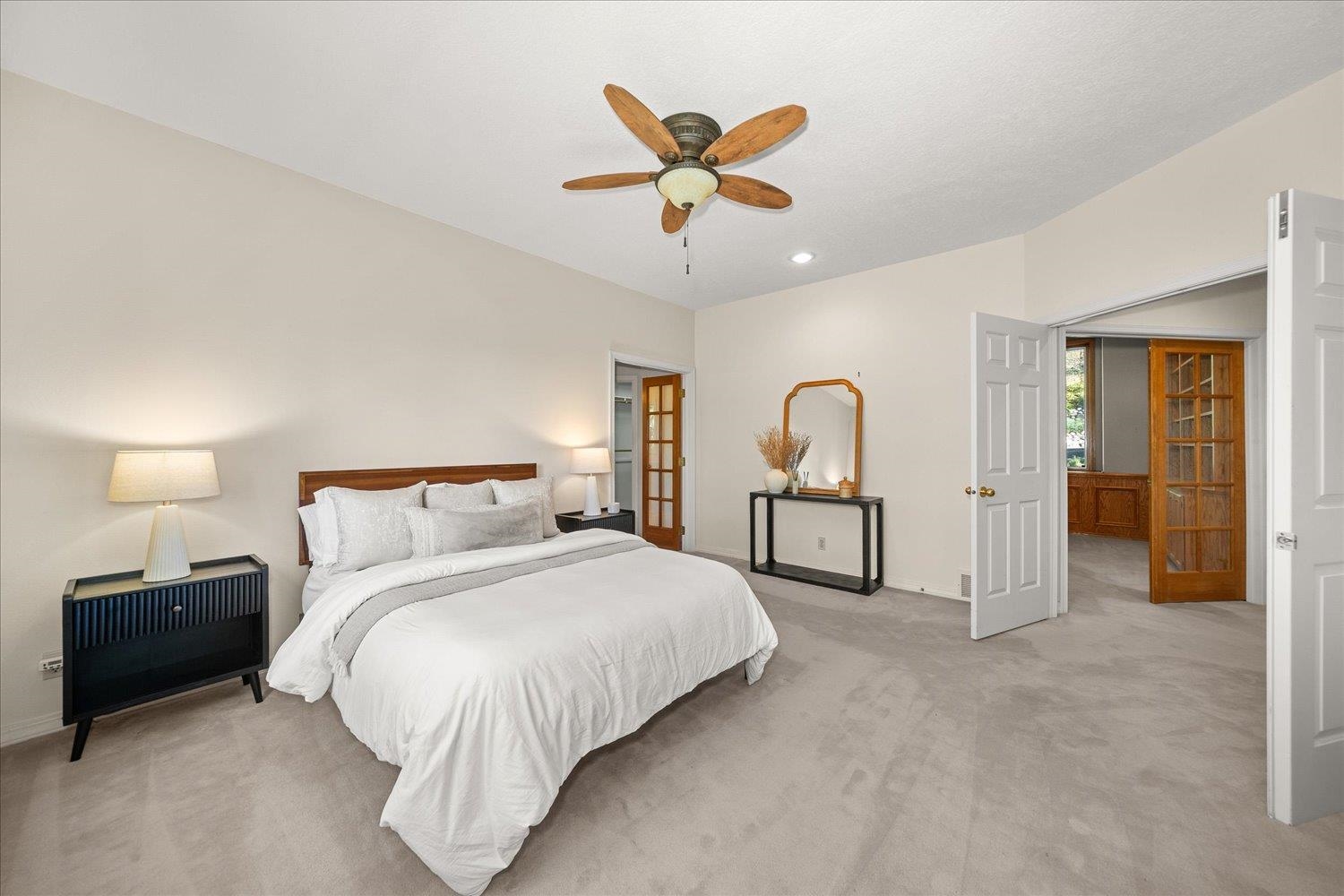 15016 E BELLA VISTA Ln