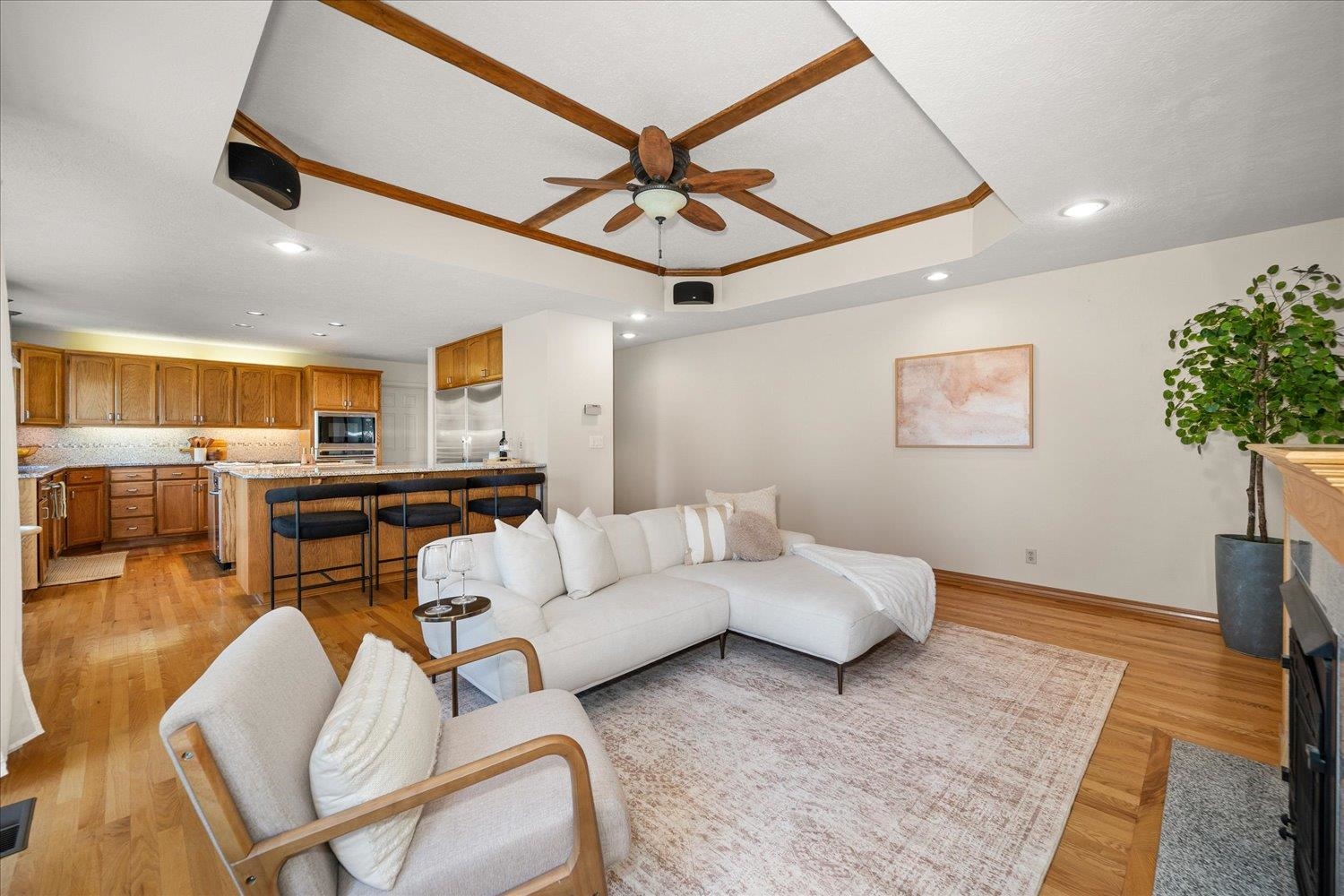 15016 E BELLA VISTA Ln