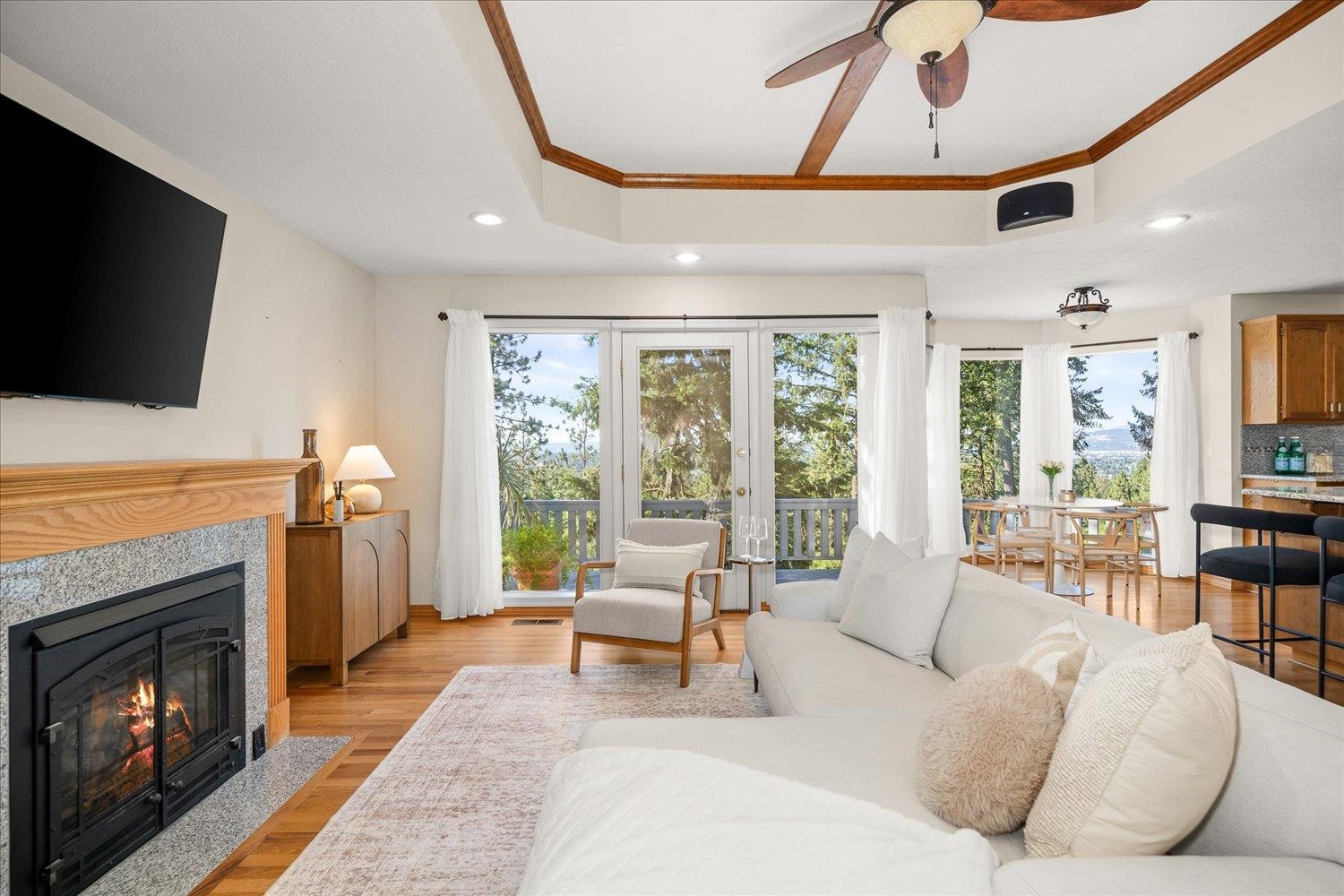 15016 E BELLA VISTA Ln