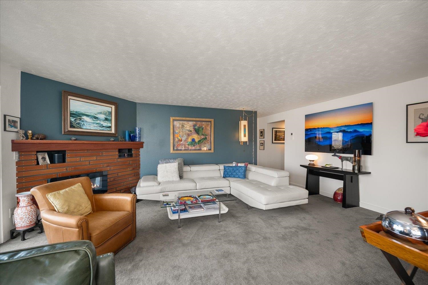 214 W 6th Ave