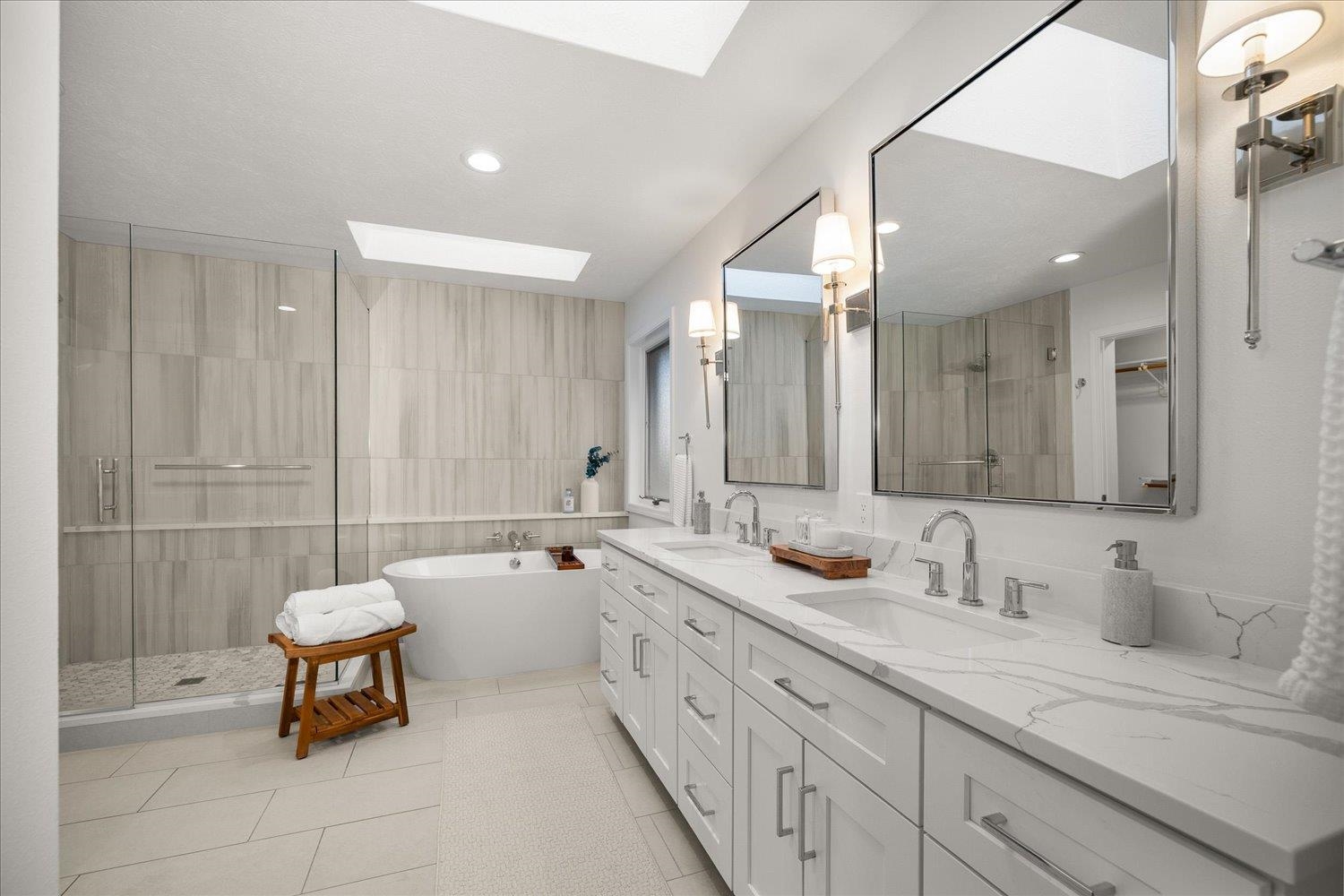 5107 S St Andrews Ln