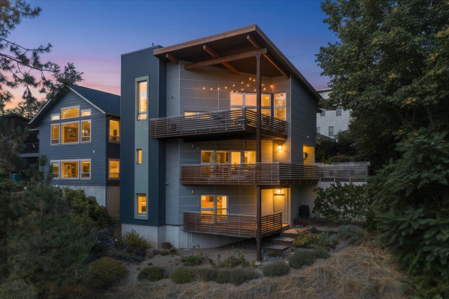 1805 W Cannon Place Ln