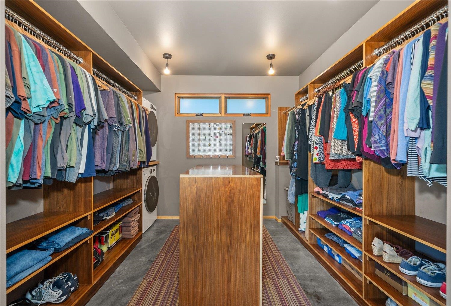 1805 W Cannon Place Ln