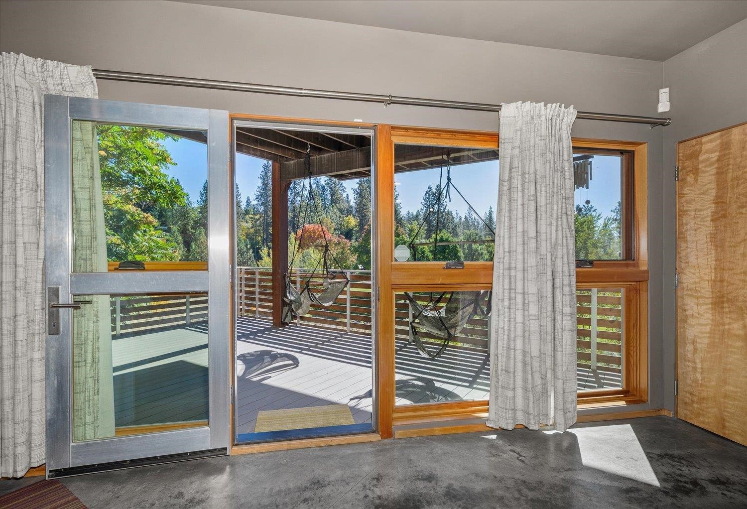 1805 W Cannon Place Ln