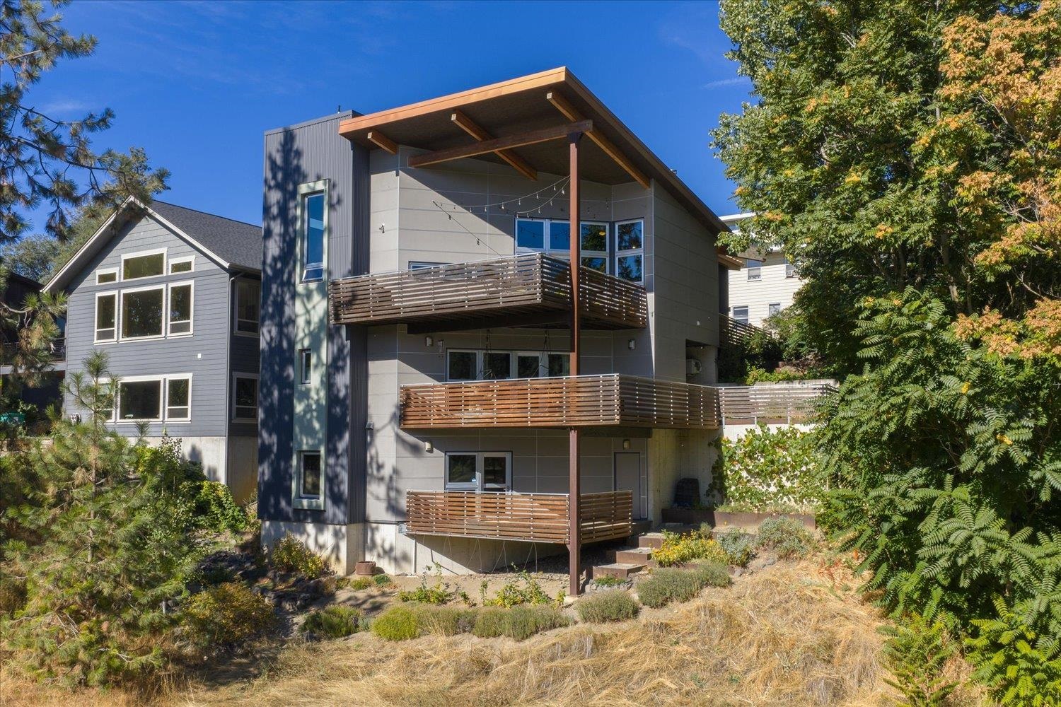 1805 W Cannon Place Ln