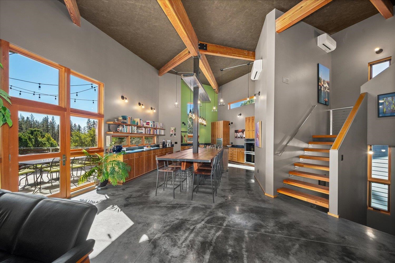 1805 W Cannon Place Ln