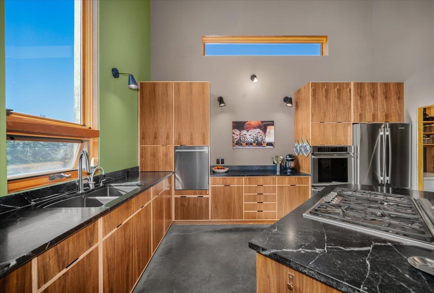 1805 W Cannon Place Ln