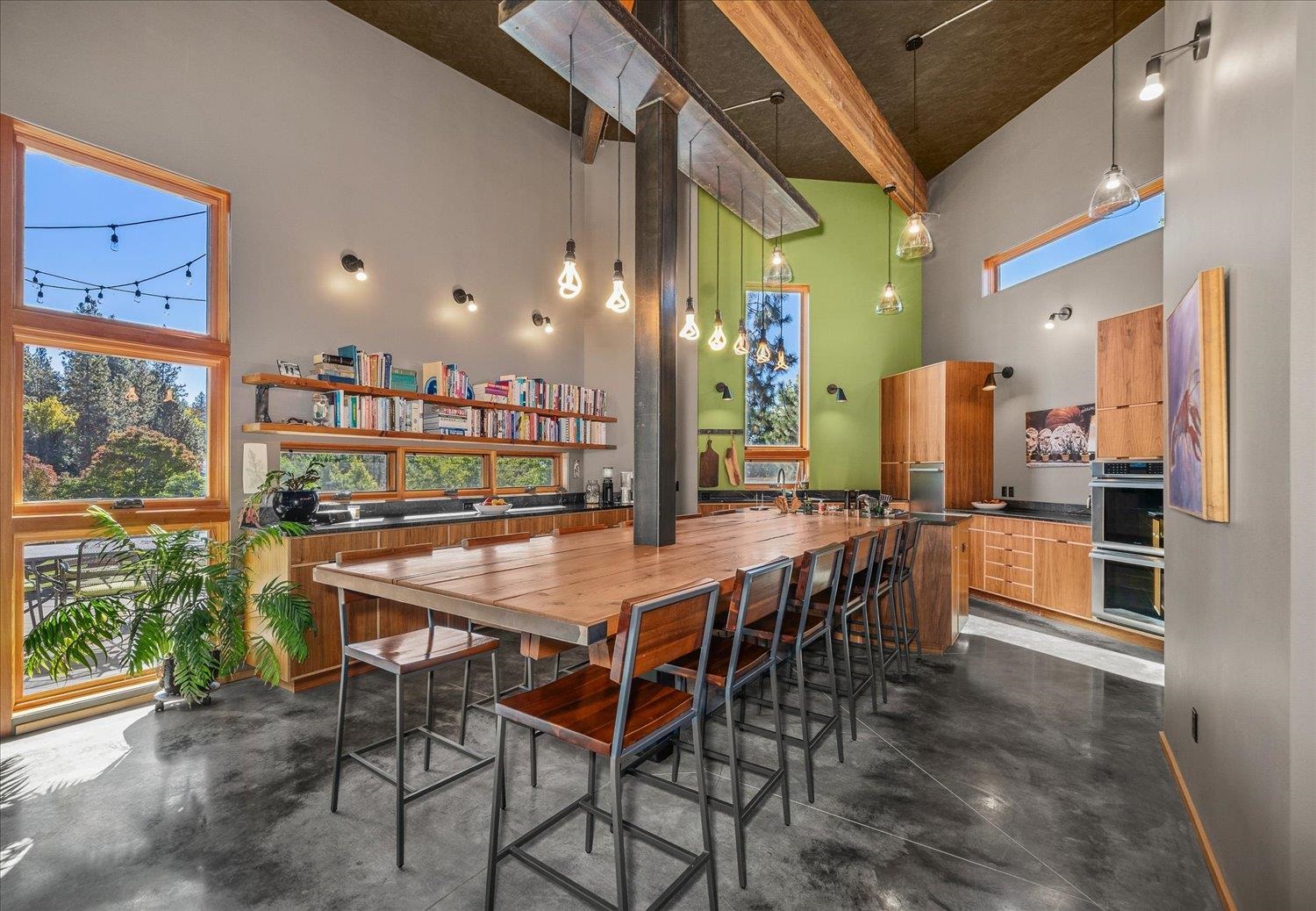 1805 W Cannon Place Ln