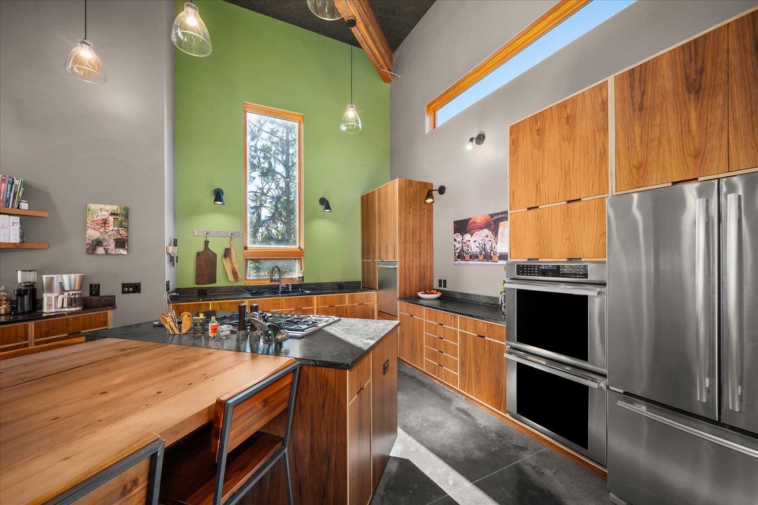 1805 W Cannon Place Ln